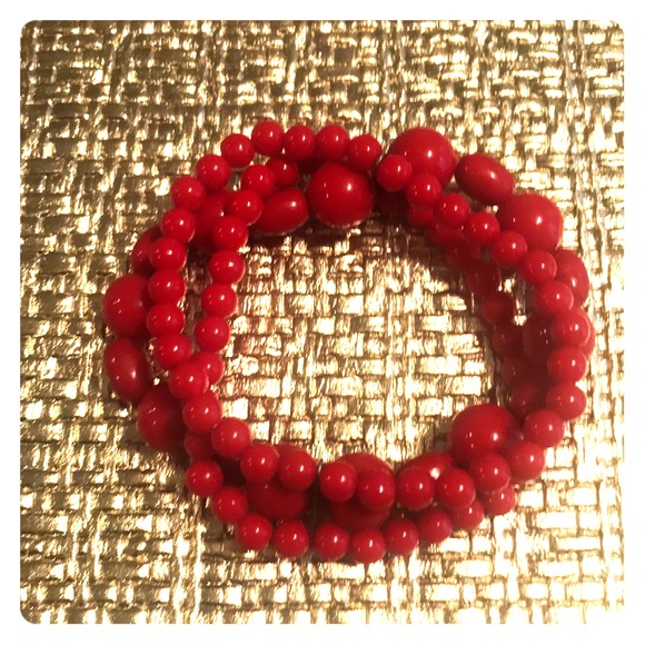 Red bead bracelet - Picture 1 of 1